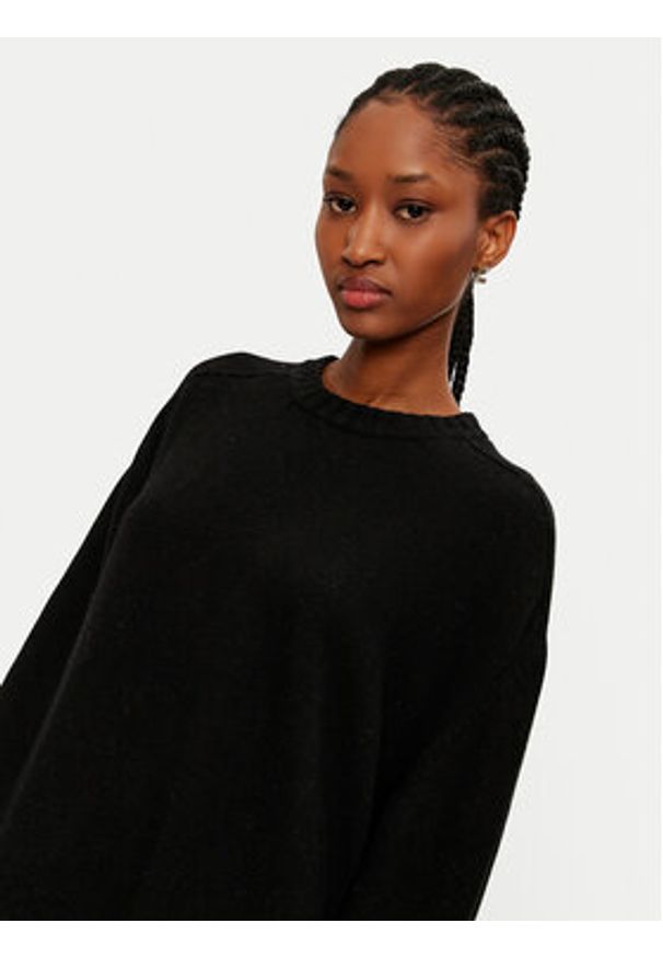 ViCOLO Sweter 77070S Czarny Relaxed Fit. Kolor: czarny. Materiał: syntetyk