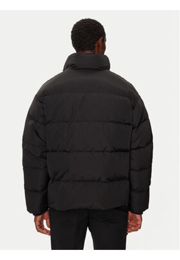 Armani Exchange Kurtka puchowa XM000032 AF10323 UC001 Czarny Regular Fit. Kolor: czarny. Materiał: syntetyk