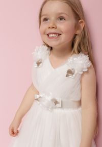 Born2be - Biała Rozkloszowana Sukienka Tiulowa Zdobiona Kwiatami 3D Vitra. Kolor: biały. Materiał: tiul. Wzór: aplikacja, kwiaty #5