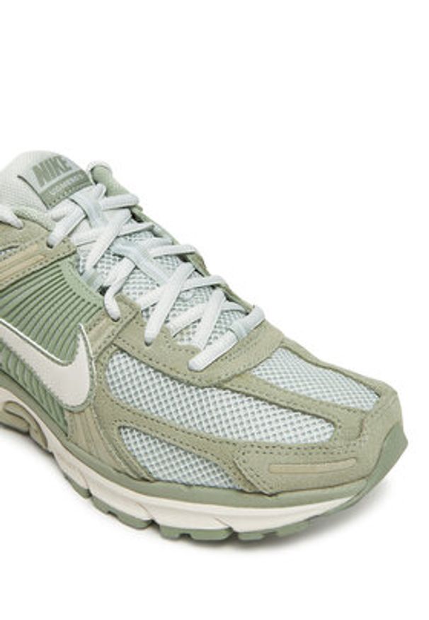 Nike Sneakersy Zoom Vomero 5 HF1553 300 Zielony. Kolor: zielony. Materiał: materiał, mesh. Model: Nike Zoom