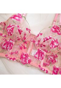 Intica - Komplet bielizny z kwiatowym haftem i koronkowym wykończeniem Keziban. Kolor: różowy. Materiał: koronka. Wzór: kwiaty, haft #10
