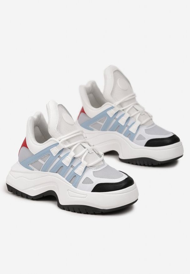 Renee - Biało-Niebieskie Sneakersy z Przeszyciami i Żłobieniami na Grubej Podeszwie Aviral. Kolor: niebieski, biały