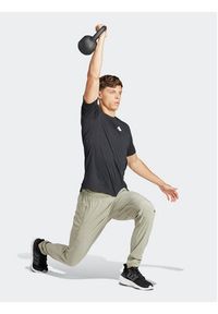 Adidas - adidas T-Shirt Workout Logo IT2124 Czarny Regular Fit. Kolor: czarny. Materiał: bawełna #2