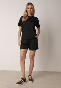 Born2be - Czarny Letni Komplet z Bawełny i Wiskozy T-shirt i Szorty Celinai. Kolor: czarny. Materiał: wiskoza, bawełna #5
