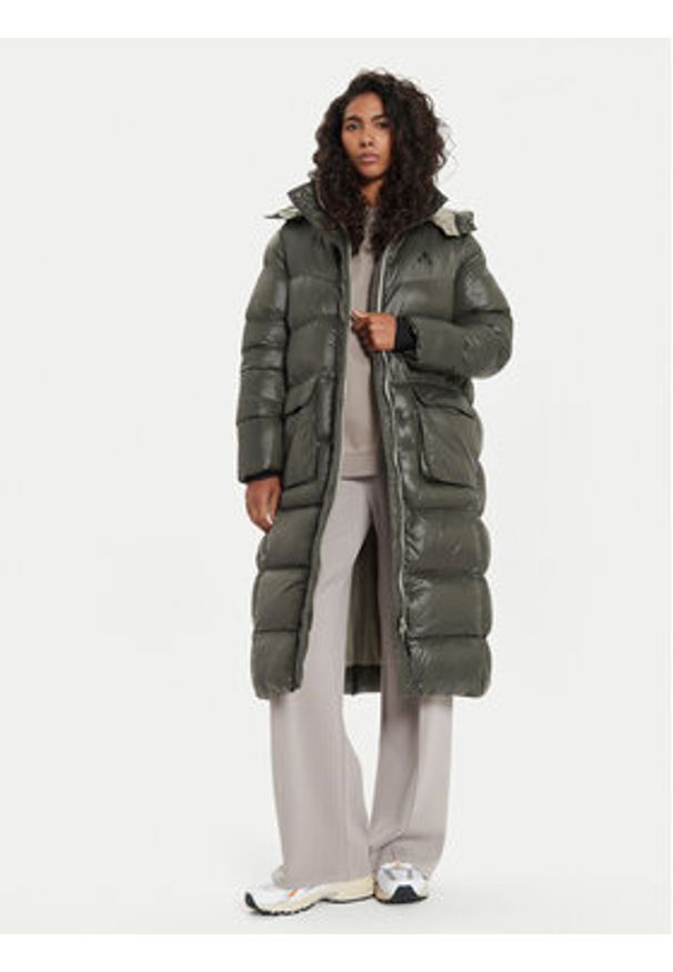 Whistler Kurtka zimowa Lakewood W Long Puffer W243266 Zielony Regular Fit. Kolor: zielony. Materiał: syntetyk. Sezon: zima
