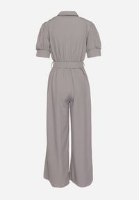 Born2be - Szary Taliowany Kombinezon z Ozdobną Klamrą Filateia. Kolor: szary. Styl: elegancki #7