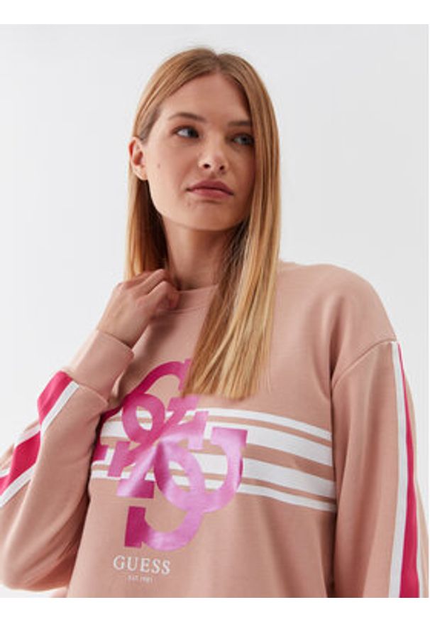 Guess Bluza V3YQ17 KBV71 Brązowy Regular Fit. Kolor: brązowy. Materiał: bawełna