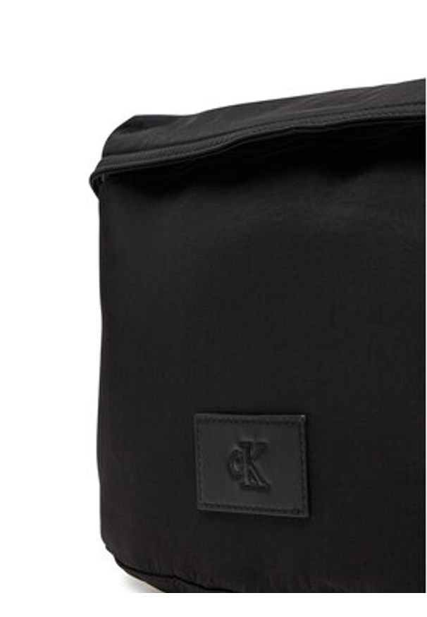 Calvin Klein Jeans Saszetka nerka Metro Nylon Oversized Waistbag LV04G3088G Czarny. Kolor: czarny. Materiał: materiał