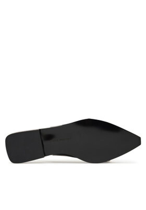 Steve Madden Baleriny SM11003901 Czarny. Kolor: czarny. Materiał: skóra