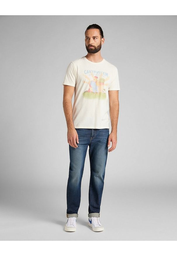 Lee - LEE AUSTIN MĘSKIE SPODNIE JEANSOWE TINTED FREEPORT L733PXDA 112140802. Okazja: do pracy, na co dzień. Wzór: kolorowy, gładki, jednolity. Styl: casual, klasyczny