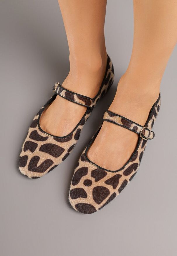 Born2be - Panterkowe Balerinki Vices z Paskiem i Skórzaną Wkładką Nalirise. Okazja: na co dzień, na randkę. Zapięcie: pasek. Materiał: skóra. Styl: casual, elegancki
