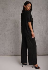 Renee - Czarny Oversizowy Komplet Zdobiony Cyrkoniami T-shirt i Spodnie Arnateia. Kolor: czarny. Wzór: aplikacja #2