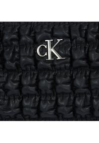 Calvin Klein Jeans Torebka Crescent Buckle Crossbody K60K611036 Czarny. Kolor: czarny. Materiał: skórzane