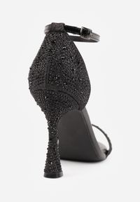 Renee - Czarne Brokatowe Sandały na Klepsydrowej Szpilce z Drobnymi Cyrkoniami Isoldis. Okazja: na wesele, na sylwestra, na studniówkę, na ślub cywilny. Zapięcie: sprzączka. Kolor: czarny. Wzór: aplikacja. Styl: elegancki, glamour #5