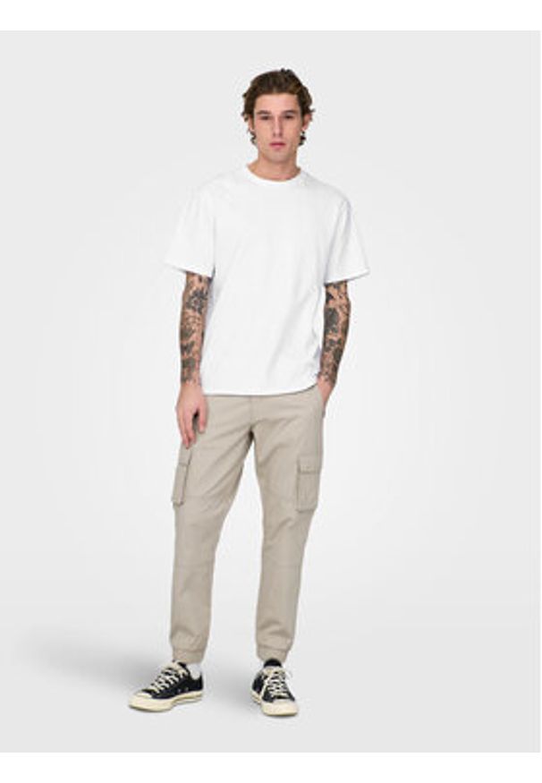 Only & Sons Spodnie materiałowe Cam 22016687 Beżowy Tapered Fit. Kolor: beżowy. Materiał: bawełna