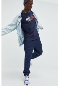 Tommy Jeans spodnie dresowe bawełniane DM0DM14272.9BYY męskie kolor granatowy z aplikacją. Kolor: niebieski. Materiał: bawełna, dresówka. Wzór: aplikacja #4