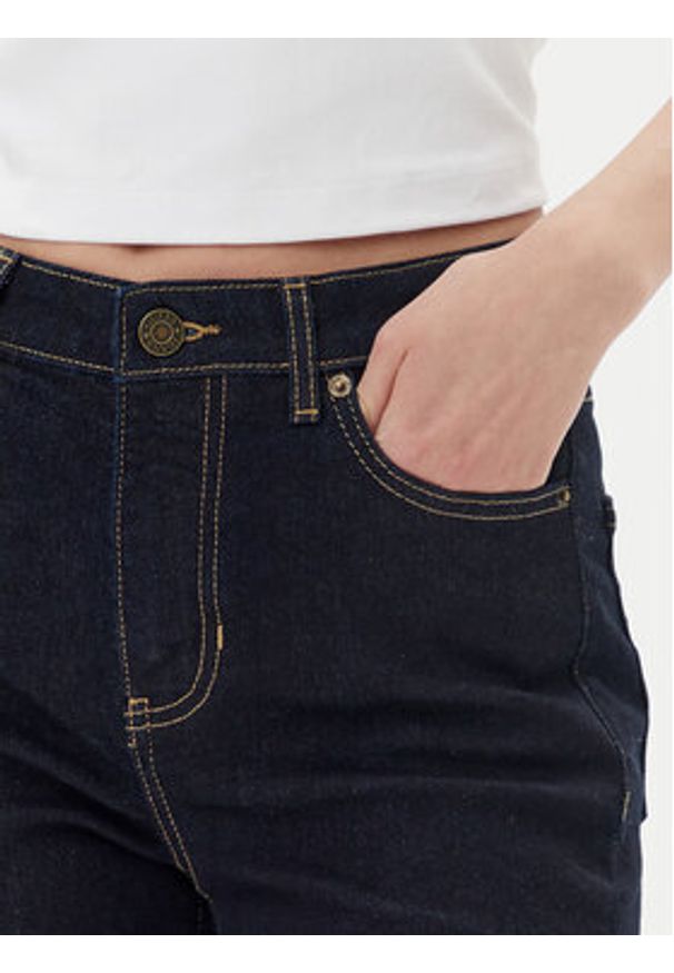 Guess Jeansy W4BA92D5CB4 Granatowy Slim Fit. Kolor: niebieski