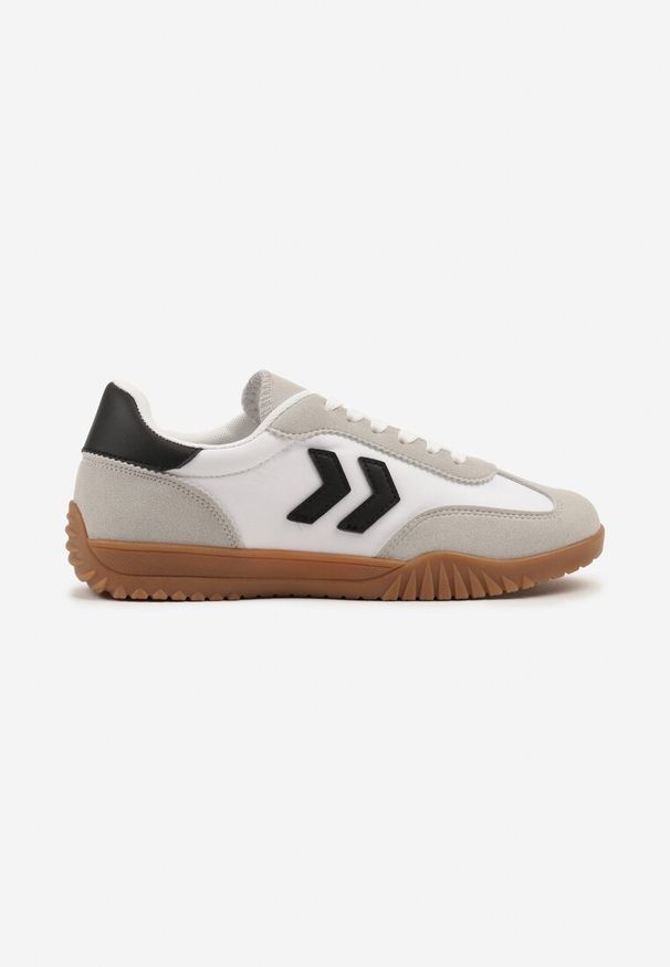 Born2be - Białe Sneakersy w Stylu Klasycznych Tenisówek z Ozdobnymi Przeszyciami Napilia. Okazja: na spotkanie biznesowe. Kolor: biały. Materiał: jeans, skóra