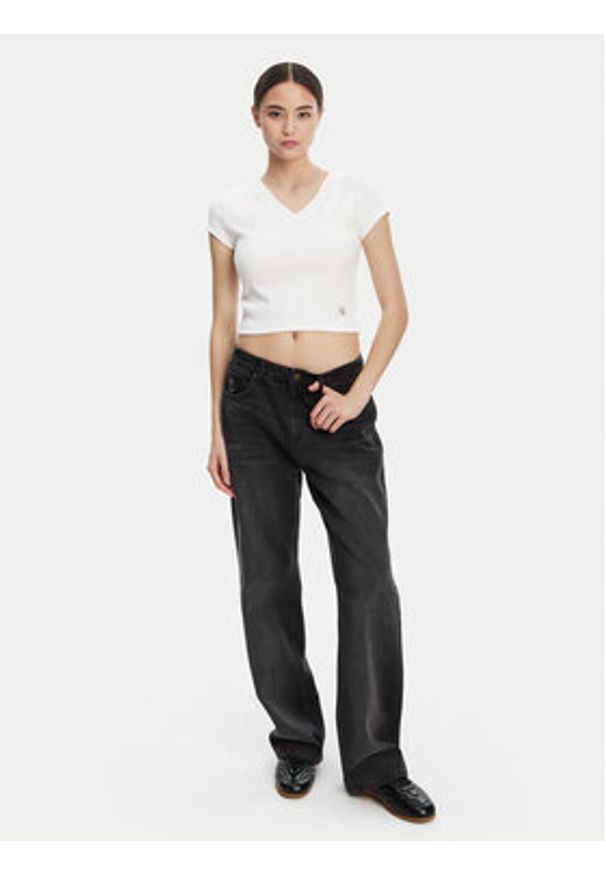 Calvin Klein Jeans T-Shirt LV047C910G Biały Regular Fit. Kolor: biały. Materiał: bawełna
