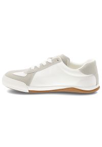 Big-Star - Trampki damskie Big Star, skóra naturalna zamszowe wstawki sznurowany fason klasyczna gumowa podeszwa okrągły nosek, białe, TT274145. Nosek buta: okrągły. Zapięcie: sznurówki. Kolor: biały. Materiał: guma, skóra, zamsz. Styl: klasyczny #2