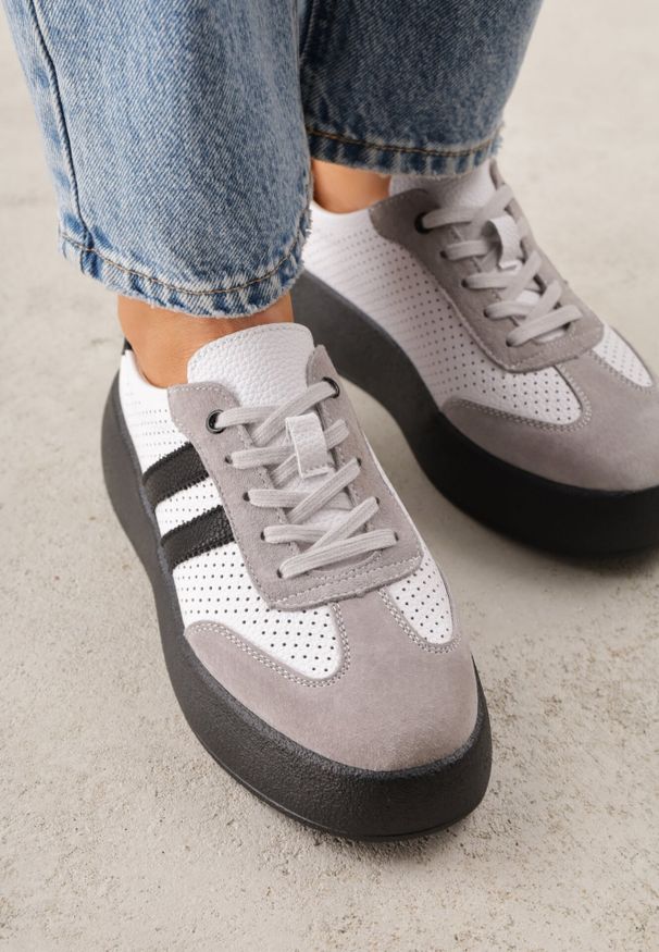 Born2be - Biało-Szare Skórzane Sneakersy na Grubej Podeszwie Ozdobione Paskami i Perforacją Wiefia. Okazja: na co dzień. Zapięcie: pasek. Kolor: biały. Materiał: skóra. Wzór: aplikacja