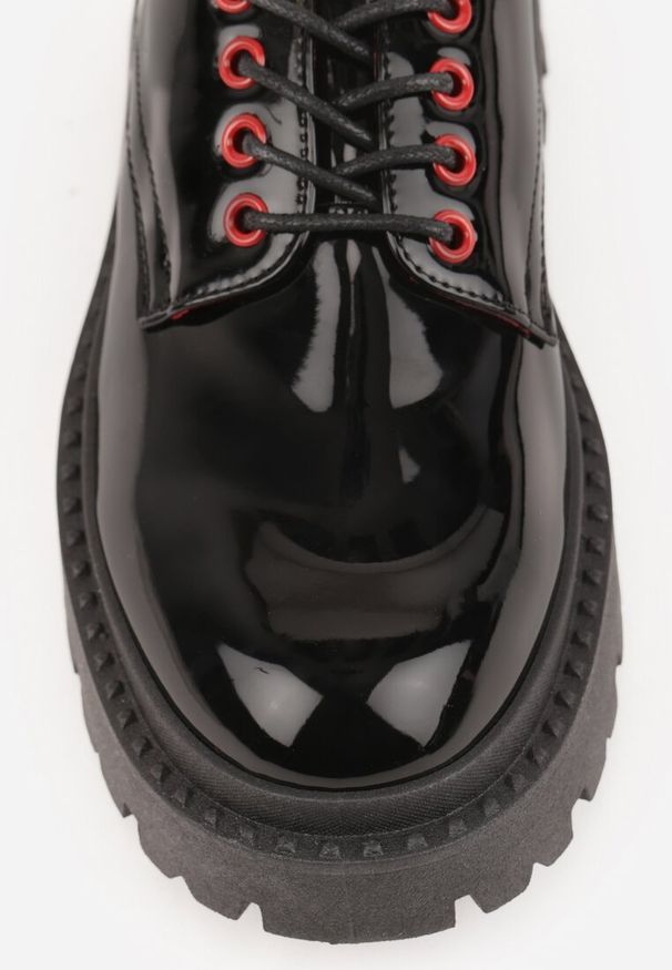 Renee - Czarno-Czerwone Eleganckie Półbuty Oksfordki VICES ze Sznurowaniem i Platformą Anatala. Okazja: na co dzień, na randkę. Zapięcie: sznurówki. Kolor: czarny. Materiał: jeans. Obcas: na platformie. Styl: elegancki