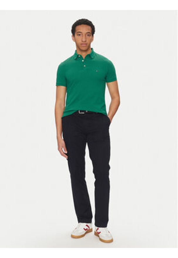 TOMMY HILFIGER - Tommy Hilfiger Polo 1985 MW0MW17771 Zielony Slim Fit. Typ kołnierza: polo. Kolor: zielony. Materiał: bawełna