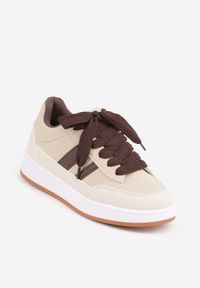 Renee - Beżowe Sneakersy Basic z Paskami na Boku Adila. Okazja: na co dzień. Zapięcie: pasek. Kolor: beżowy. Materiał: jeans. Wzór: paski. Obcas: na płaskiej podeszwie #9