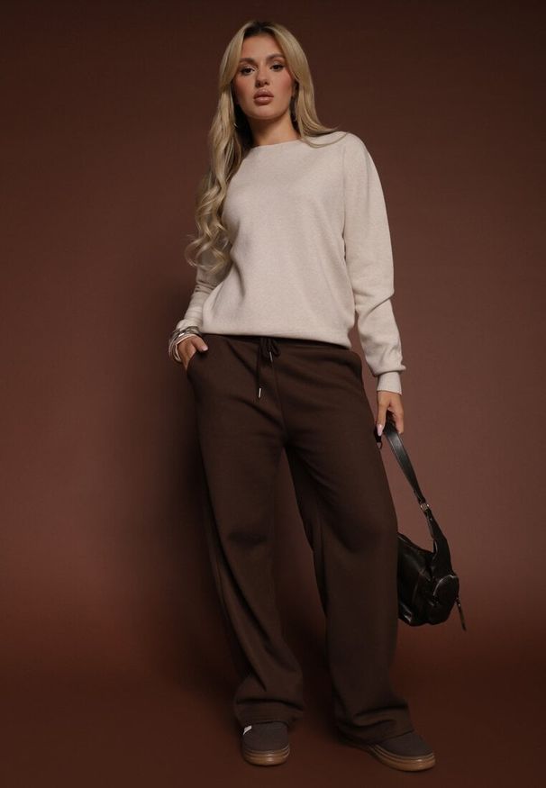 Renee - Beżowy Casualowy Sweter z Wełną i Wiskozą Lussare. Okazja: na co dzień. Kolor: beżowy. Materiał: wiskoza, wełna. Styl: casual