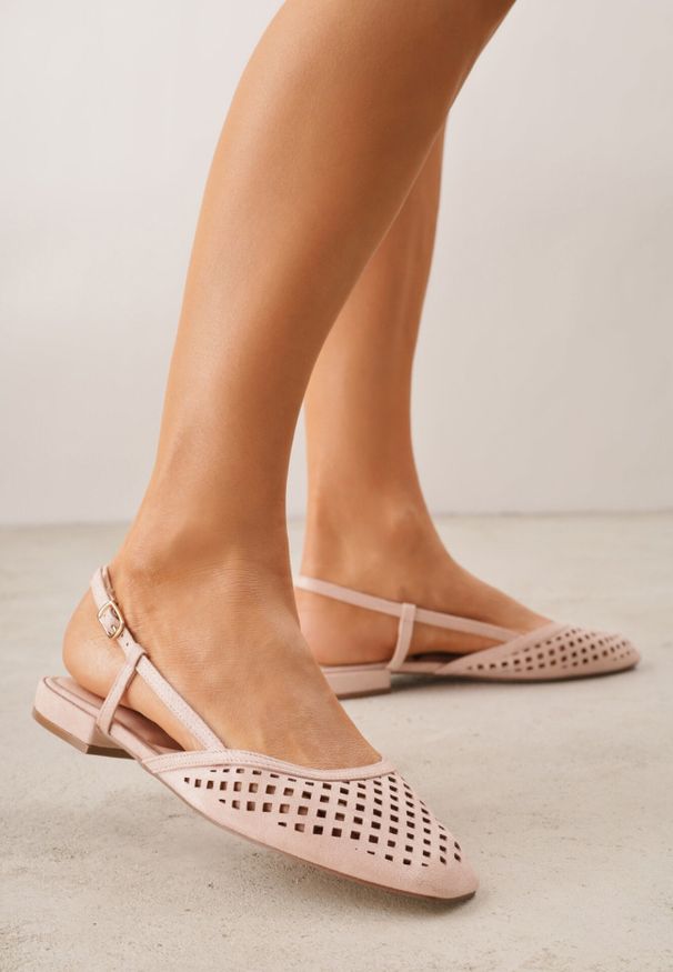 Born2be - Różowe Ażurowe Baleriny z Paskiem z Klamerką i Kwadratowym Noskiem Veradisa. Okazja: na co dzień, na spotkanie biznesowe, do pracy. Zapięcie: pasek. Kolor: różowy. Materiał: jeans. Wzór: ażurowy. Styl: casual, biznesowy, elegancki