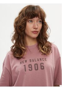 New Balance T-Shirt WT41519 Różowy Oversize. Kolor: różowy. Materiał: bawełna