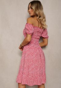 Renee - Czerwona Sukienka Midi o Fasonie Bawełnianej Hiszpanki Nairo. Okazja: na co dzień. Typ kołnierza: dekolt hiszpanka. Kolor: czerwony. Materiał: bawełna. Styl: casual, elegancki. Długość: midi