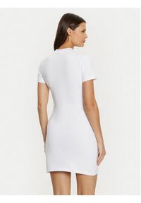 Guess Sukienka codzienna V4YK02 KCDH1 Biały Slim Fit. Okazja: na co dzień. Kolor: biały. Materiał: bawełna. Typ sukienki: proste. Styl: casual