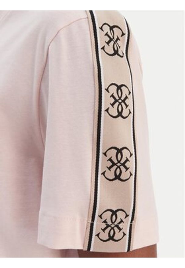 Guess T-Shirt V3RI08 I3Z14 Różowy Relaxed Fit. Kolor: różowy. Materiał: bawełna