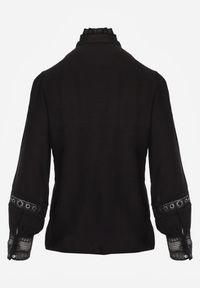 Renee - Czarna Koszula ze Stójką i Koronką Phaeninca. Okazja: na co dzień. Typ kołnierza: kołnierzyk stójkowy. Kolor: czarny. Materiał: koronka. Wzór: koronka. Styl: casual, elegancki #2