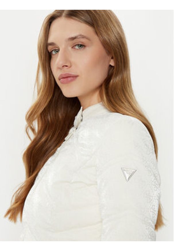 Guess Kurtka puchowa W5RL00 WGV30 Écru Regular Fit. Materiał: syntetyk