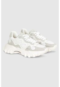 Balmain - BALMAIN Sneakersy skórzane męskie białe B-East. Kolor: biały. Materiał: skóra