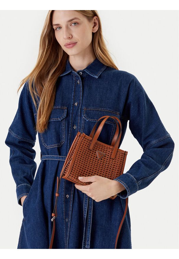 Guess Torebka Brigitta Mini HWWZ72 06770 Brązowy. Kolor: brązowy. Materiał: skórzane