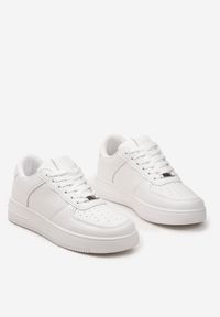 Born2be - Białe Sneakersy Sznurowane o Klasycznym Fasonie Kauma. Nosek buta: okrągły. Zapięcie: sznurówki. Kolor: biały. Materiał: materiał. Obcas: na obcasie. Wysokość obcasa: niski #5