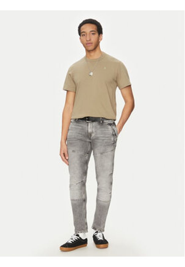 G-Star RAW - G-Star Raw T-Shirt Nifous D24449-336 Khaki Regular Fit. Kolor: brązowy. Materiał: bawełna