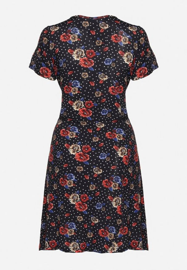 Born2be - Granatowo-Czerwona Rozkloszowana Sukienka w Kwiatowy Wzór Lumilisse. Okazja: na spacer, na co dzień. Kolor: niebieski. Wzór: kwiaty. Styl: casual, elegancki, klasyczny