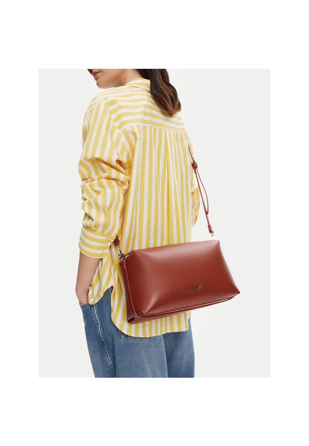 Jenny - Torebka JENNY. Kolor: brązowy