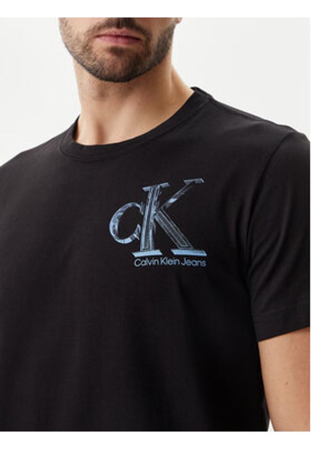 Calvin Klein Jeans T-Shirt Meta Monogram J30J325498 Czarny Regular Fit. Kolor: czarny. Materiał: bawełna