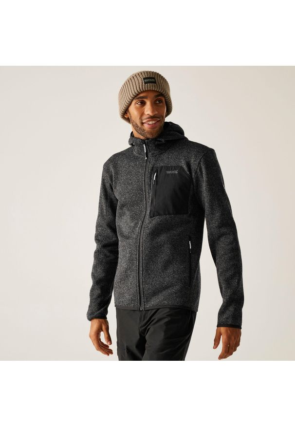 Regatta - Polar męski rozsuwany z kapturem Newhill. Typ kołnierza: kaptur. Kolor: brązowy, szary, wielokolorowy. Materiał: polar. Wzór: melanż, aplikacja. Styl: sportowy