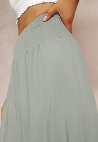 Renee - Jasnozielone Szerokie Spodnie High Waist o Długości 7/8 Rathi. Stan: podwyższony. Kolor: zielony. Materiał: tkanina, wiskoza #4