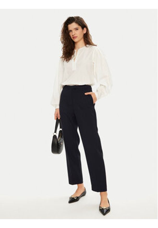 TOMMY HILFIGER - Tommy Hilfiger Bluzka WW0WW44059 Biały Relaxed Fit. Kolor: biały. Materiał: bawełna