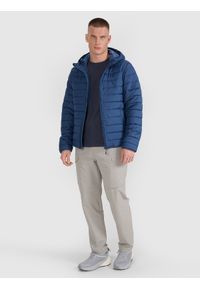 4f - 4F Kurtka puchowa z wypełnieniem syntetycznym męska - granatowa M. Okazja: na co dzień. Typ kołnierza: kołnierzyk stójkowy. Kolor: niebieski. Materiał: syntetyk, puch. Długość: długie. Styl: sportowy, klasyczny, casual, elegancki #2
