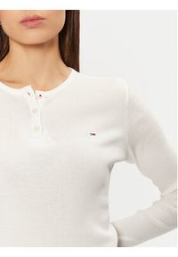 Tommy Jeans Bluzka DW0DW19501 Biały Slim Fit. Kolor: biały. Materiał: bawełna #5