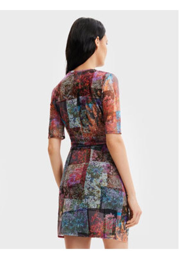 Desigual Sukienka codzienna Roma 22WWVK11 Kolorowy Slim Fit. Okazja: na co dzień. Materiał: syntetyk. Wzór: kolorowy. Typ sukienki: proste. Styl: casual