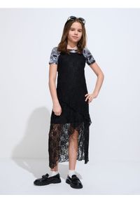 Sinsay - Tiulowa sukienka na ramiączkach - czarny. Kolor: czarny. Materiał: tiul. Długość rękawa: na ramiączkach #1